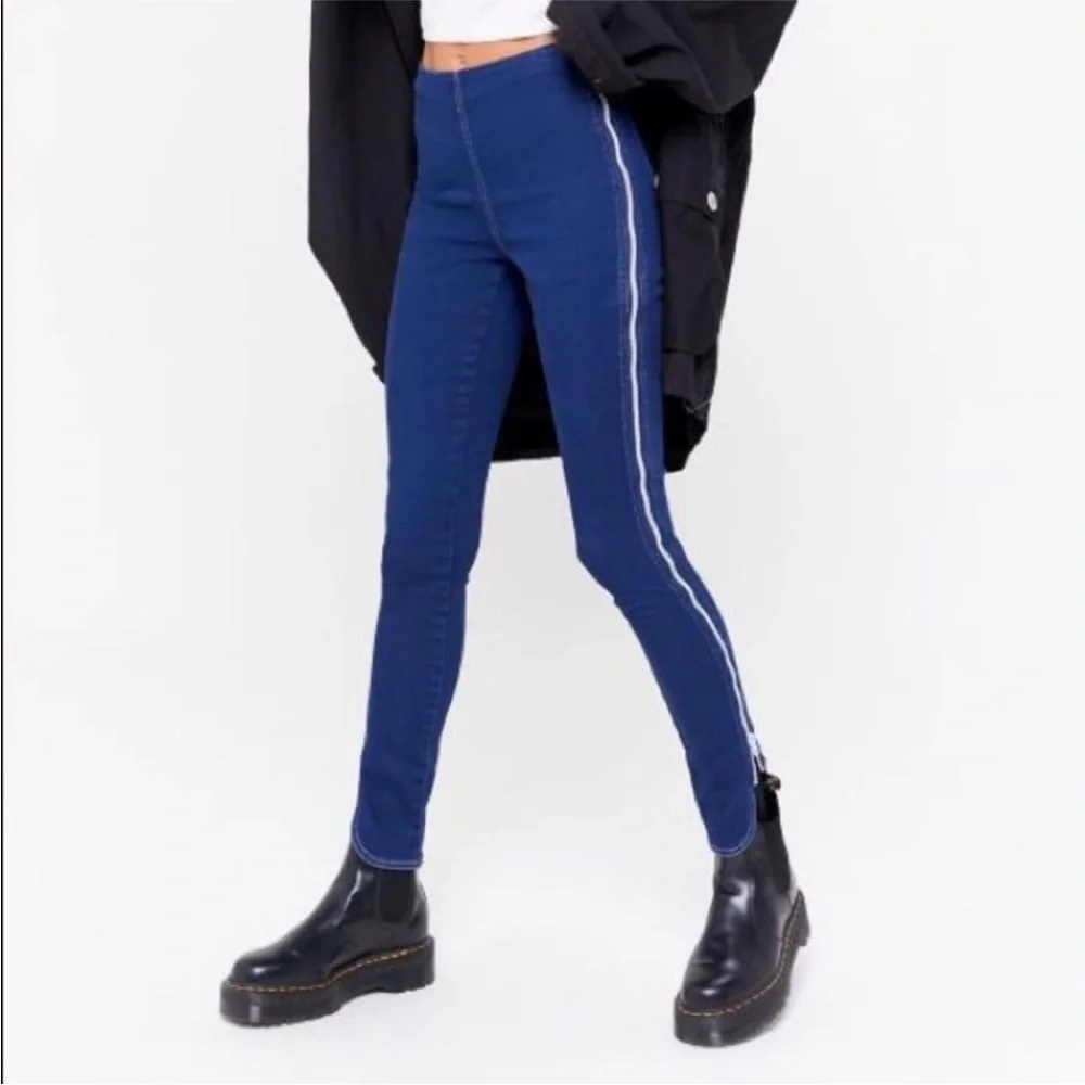 Urban Outfitters BDG Vanya Side-Zip Pinup Jeans Size 27 Denim Jeggings Straight - Picture 2 of 13